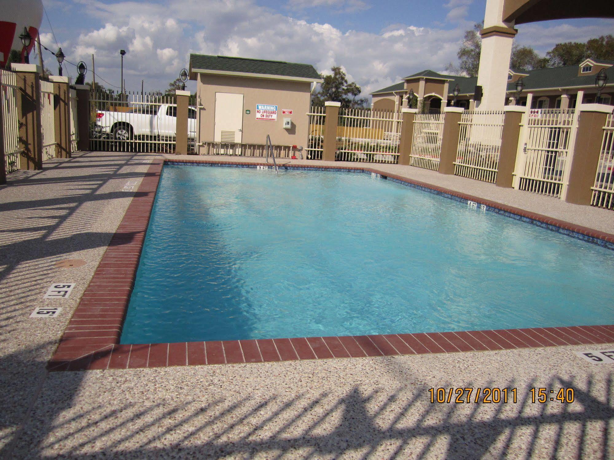 Highlands Suites Exterior foto
